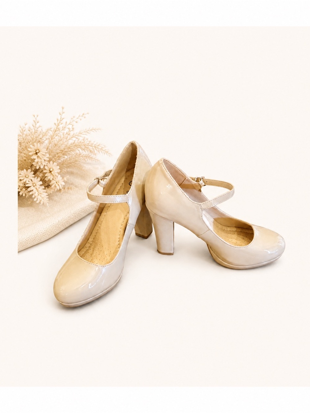 Nude Patent Mary Jane Heels Block Heel Strap Size 7.5M